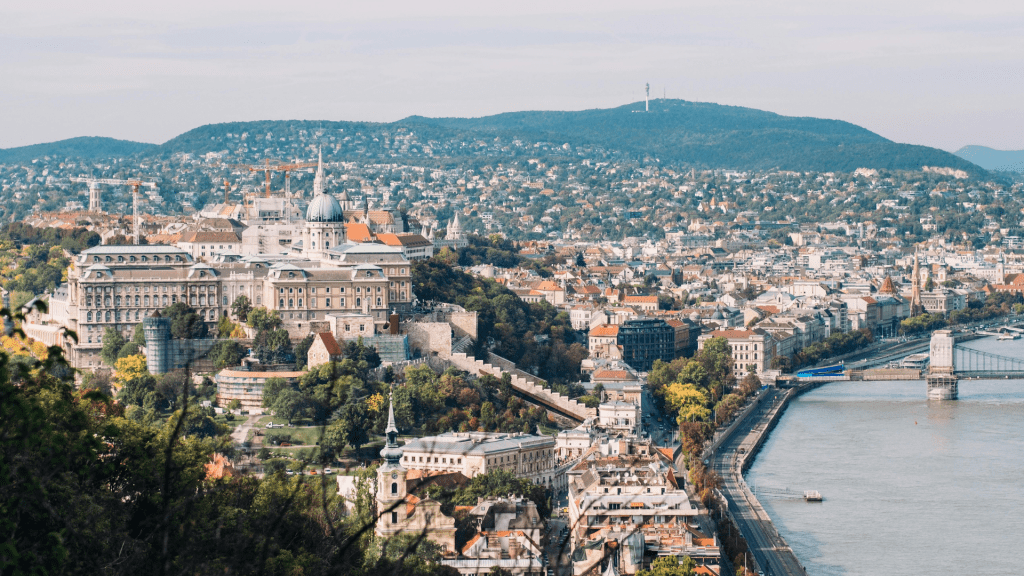 8 betaalbare steden in Europa die je niet mag&nbsp;missen