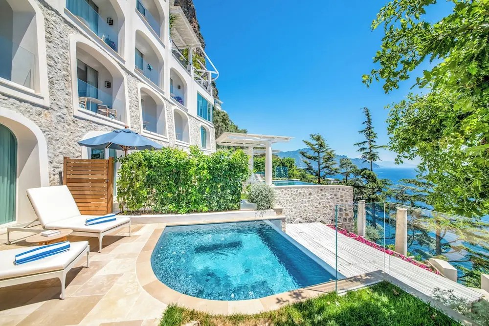 Luxe kleinschalige accommodatie met zeezicht